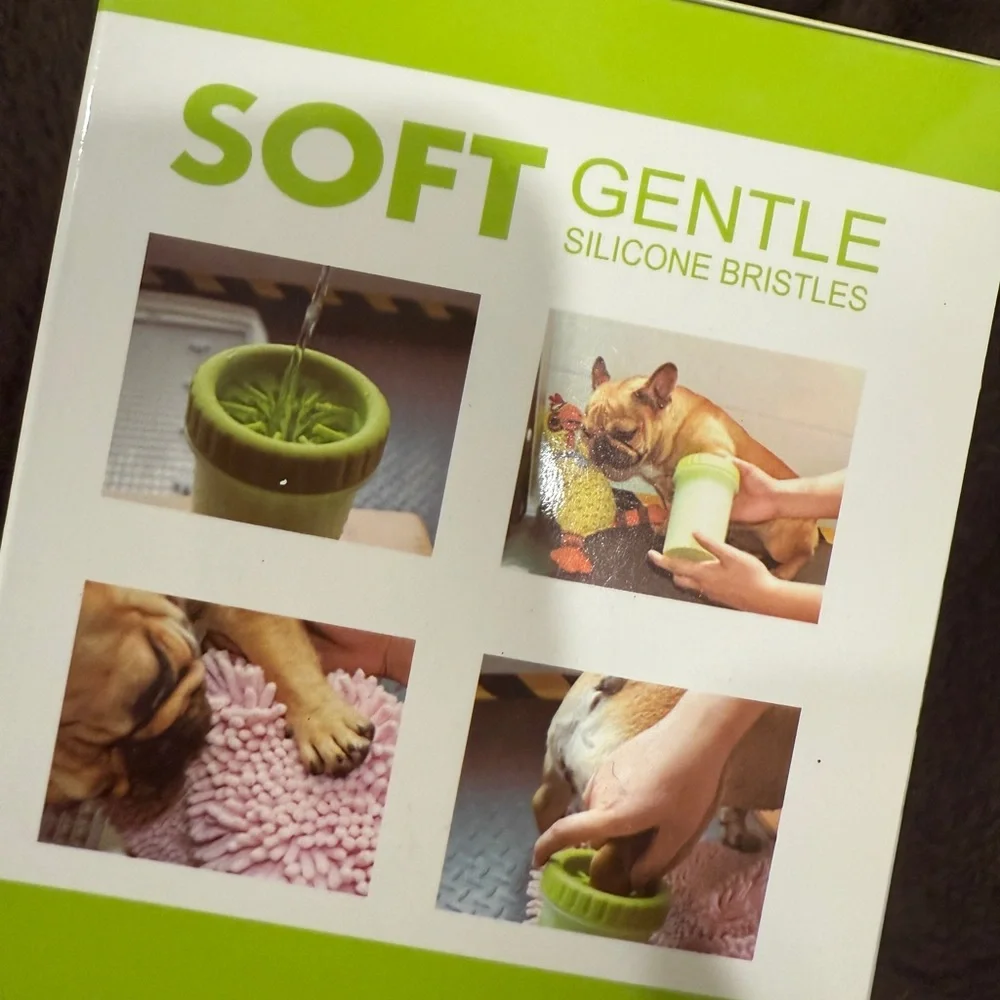 Soft Gentle Silicone Dog Paw Cleaner - Green